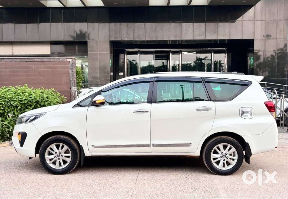 Toyota Innova Crysta 2.4 V, 2017, Diesel