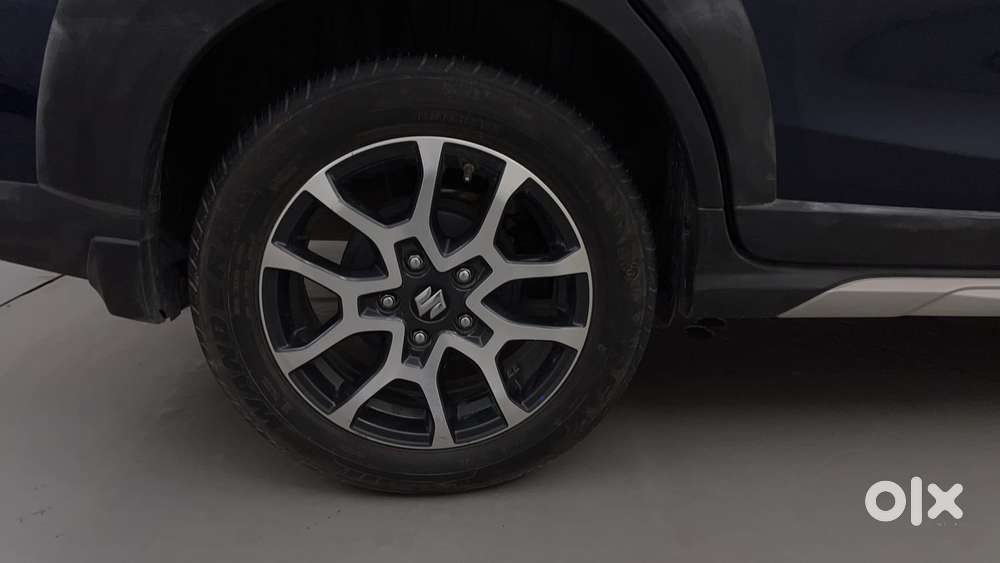 Maruti Suzuki Xl6 1.5 Alpha Plus At, 2024, Petrol