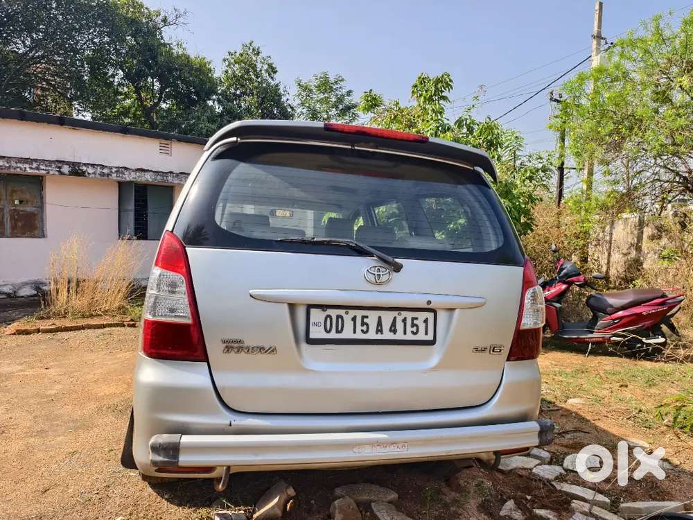 Toyota Innova 2011 Diesel Well Maintained