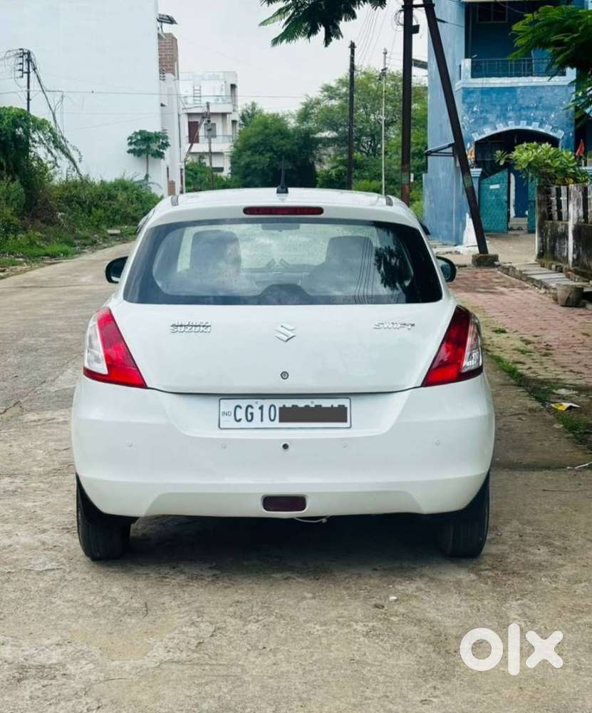 Maruti Suzuki Swift Vxi 1.2 Abs Bs-iv, 2016, Petrol