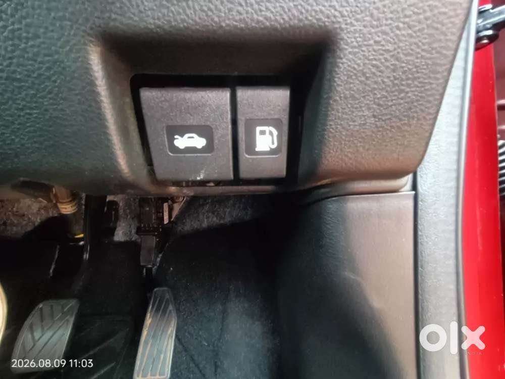 Toyota Etios Liva Vx Dual Tone, 2017, Petrol