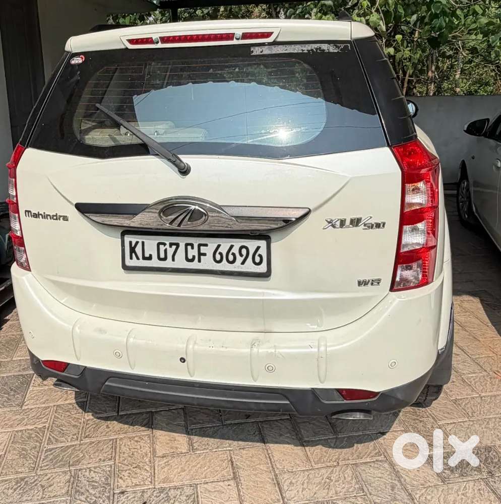 Mahindra Xuv500 2015 Diesel 132000 Km Driven