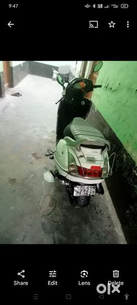 hero pulsar scooty