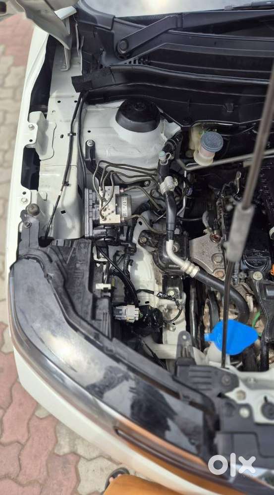 Maruti Suzuki Brezza 1.5 Lxi Smart Hybrid, 2023, Petrol
