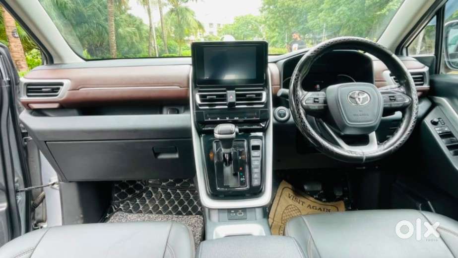 Toyota Innova Hycross 2.0 Vx Hybrid 7 Str, 2025, Petrol