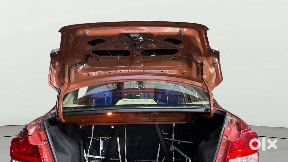 Maruti Suzuki Swift Dzire Zxi + Mt, 2017, Petrol