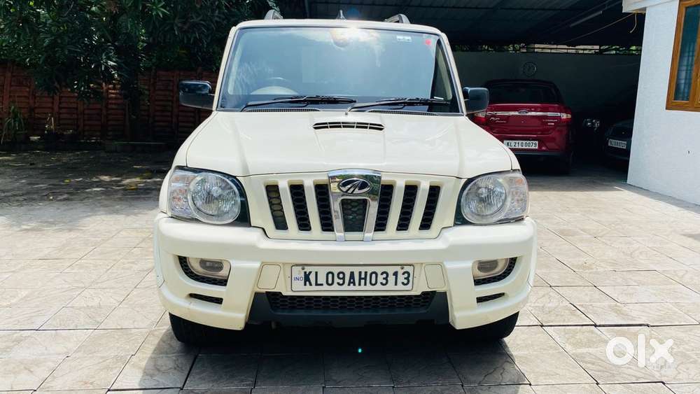 Mahindra Scorpio Diesel Automatic 2014