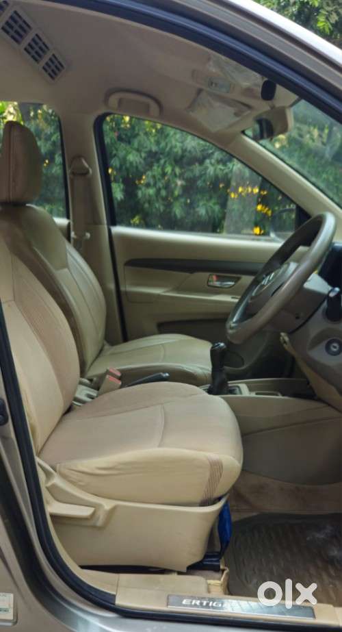 Maruti Suzuki Ertiga 2022-2023 Vxi Cng, 2021, Petrol