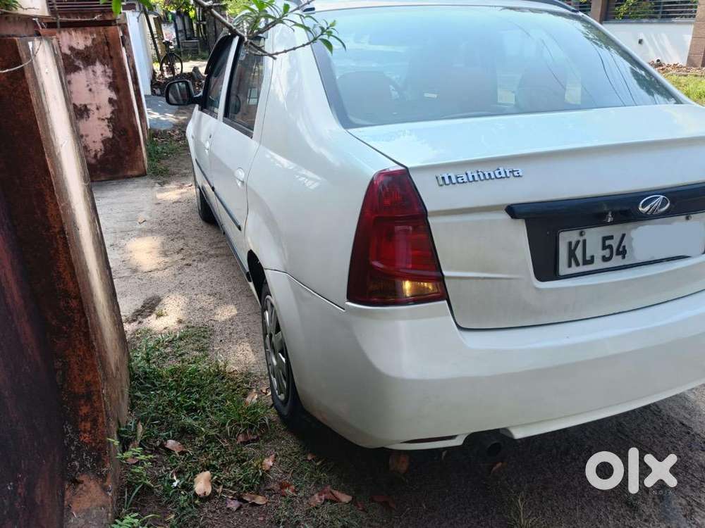 Neat Sedan With Great Mileage.