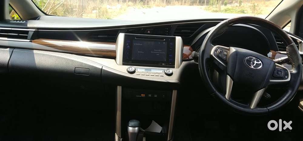 Toyota Innova Crysta 2.8z Automatic, 2016, Diesel