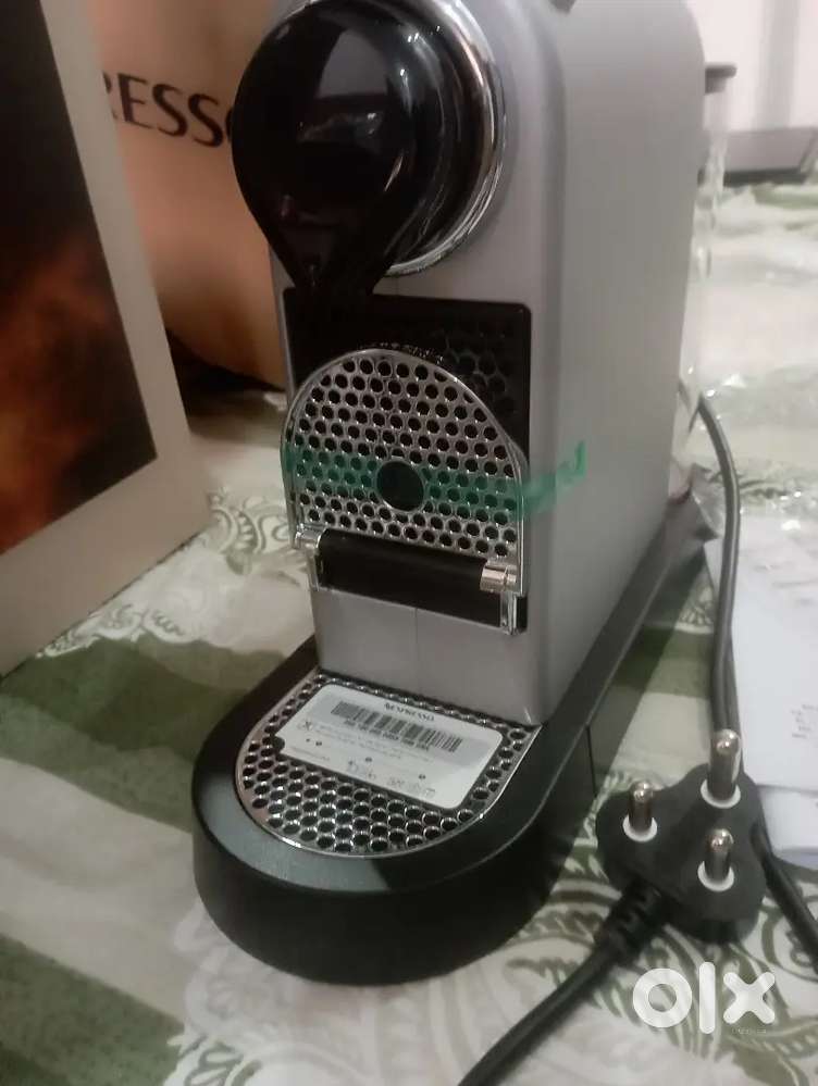 Brand new Nespresso CitiZ coffee machine with warranty