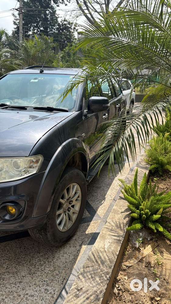 Mitsubishi Pajero Sport 2015