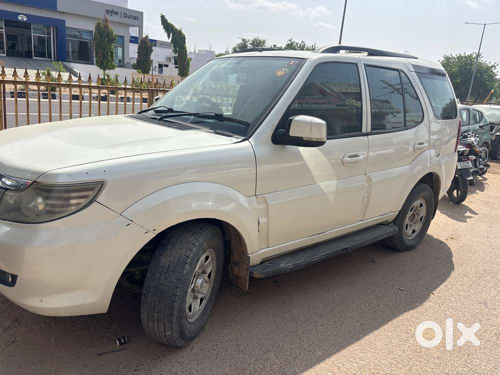 Tata Safari Storme 2014