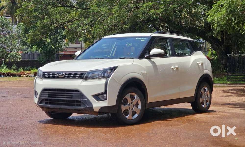 Mahindra Xuv300 W6 Amt Diesel, 2023, Diesel