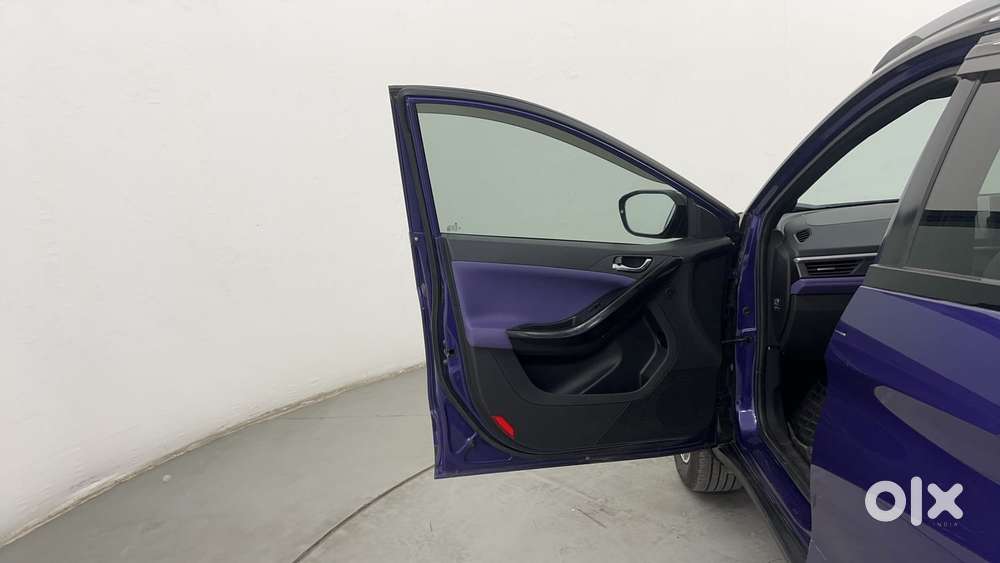 Tata Nexon Fearless Plus S Purple 1.2 Revotron Petrol 7dca Dual Tone..