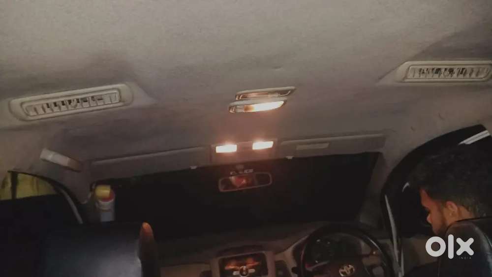 Toyota Innova 2.5 V 2014
