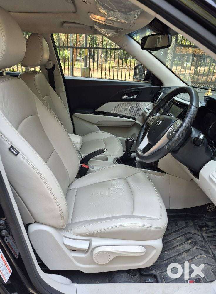 Mahindra Xuv300 W8 Option Dual Tone Diesel, 2023, Diesel