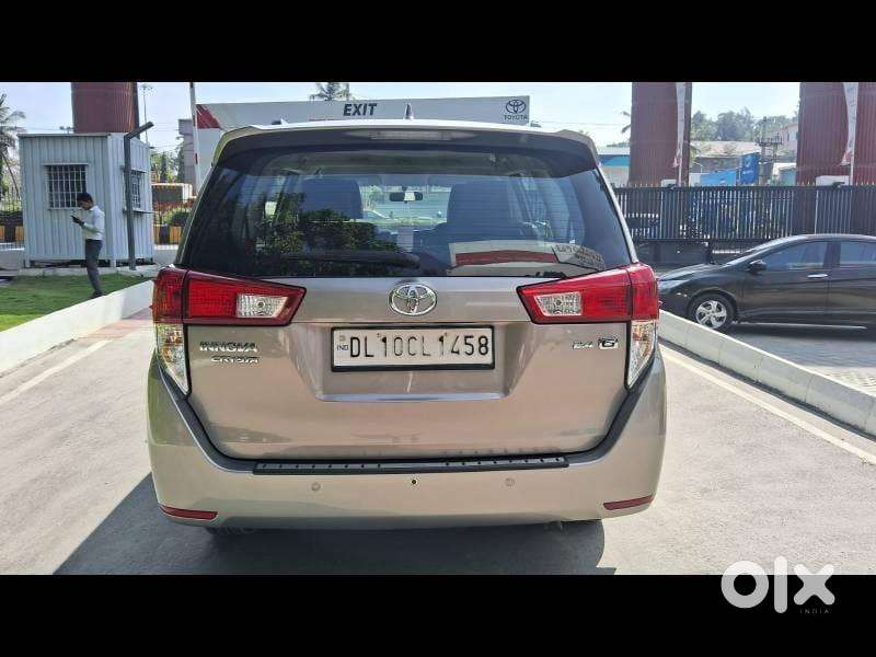 Toyota Innova Crysta 2.4 G Mt 7 Str, 2018, Diesel