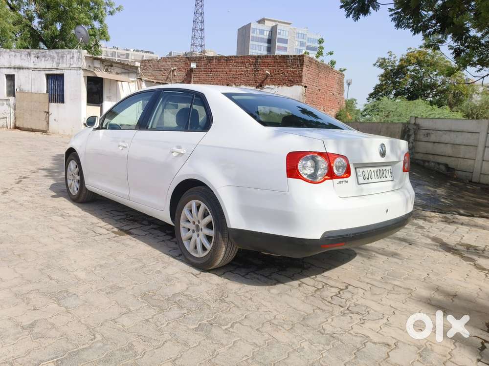 Volkswagen Jetta 1.6 Trendline, 2010, Petrol