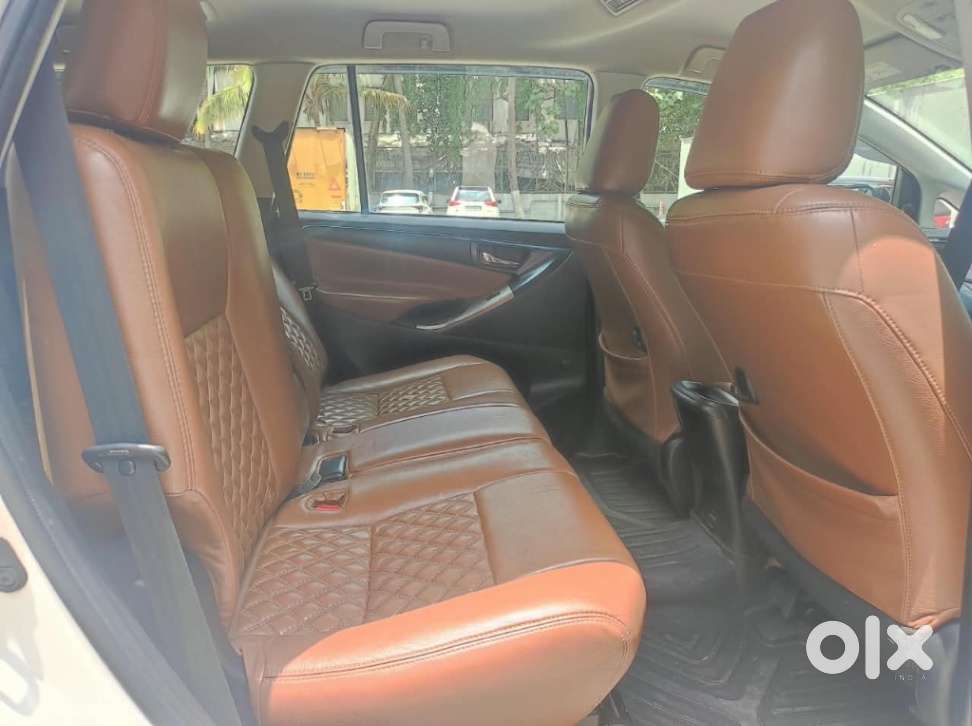 Toyota Innova Crysta [2020-ongoing] 2.4 Gx 8 Str, 2022, Diesel