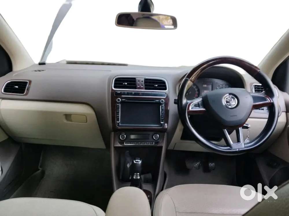 Skoda Rapid 1.5 Ambition 2016