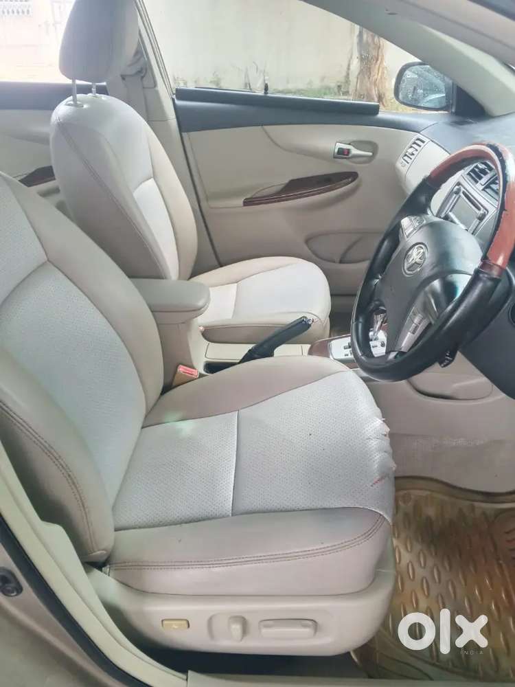 2011 Toyota Corolla Altis 2nd