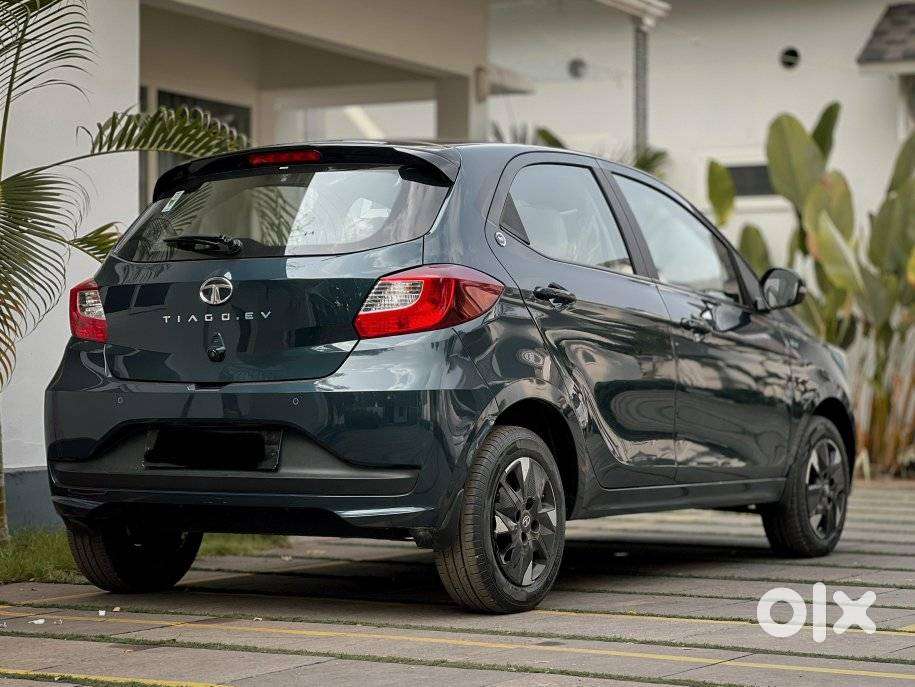 Tata Tiago Ev Xz Plus Tech Lux Lr, 2023, Electric