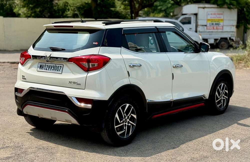 Mahindra Xuv300 W8 (o) 1.5 Diesel Amt, 2023, Diesel
