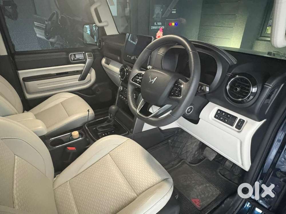 Mahindra Thar Roxx 2025 Dec - Petrol Automatic Adas  Axl7 Top Variant