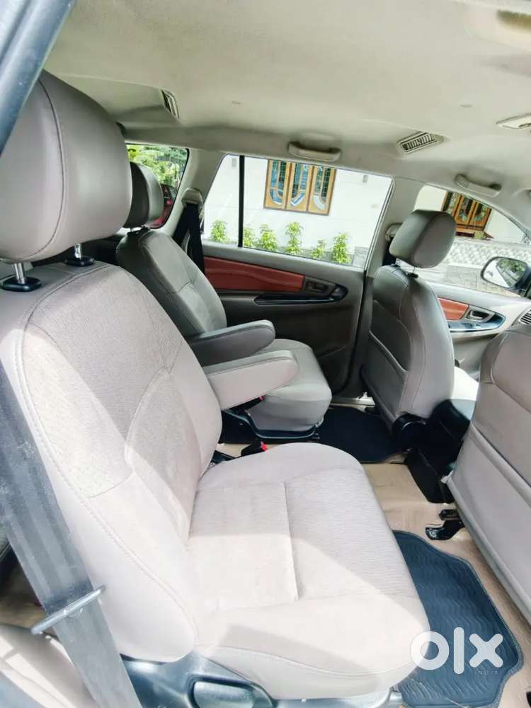 Toyota Innova 2.5 Diesel 2016. G4