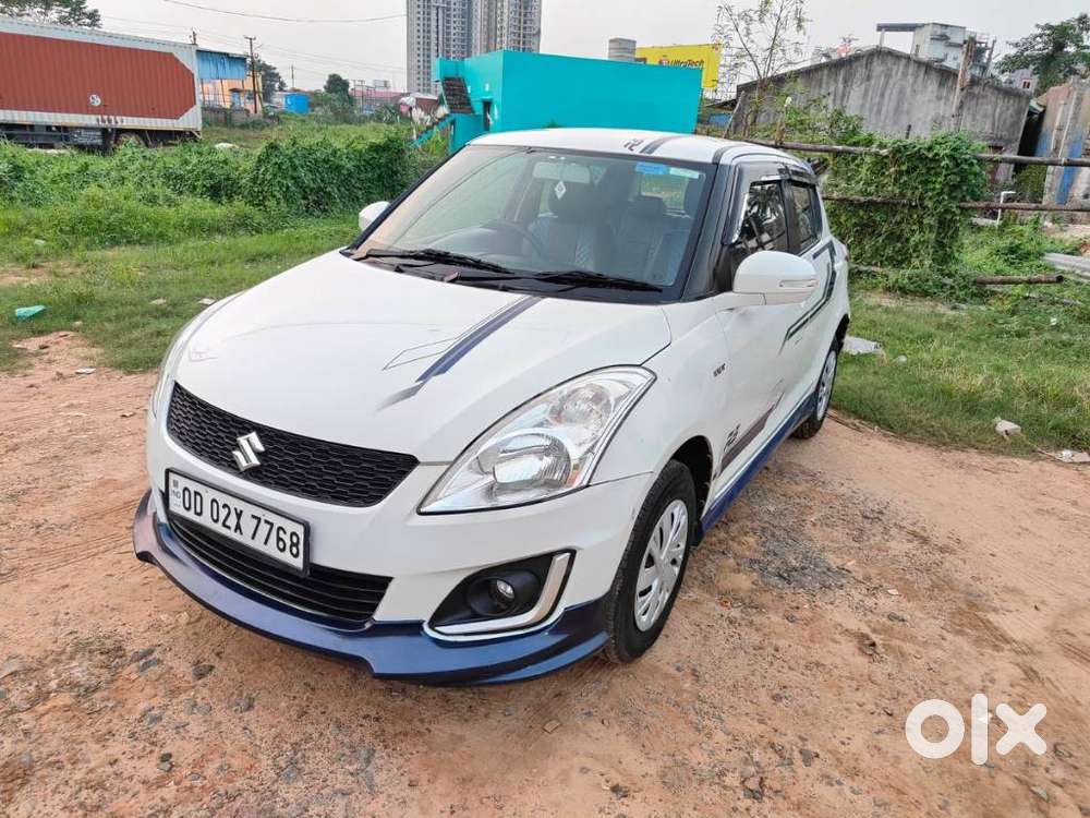 Maruti Suzuki Swift Vxi Optional, 2016, Petrol