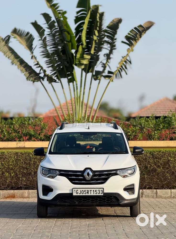 Renault Triber Rxl, 2023, Petrol