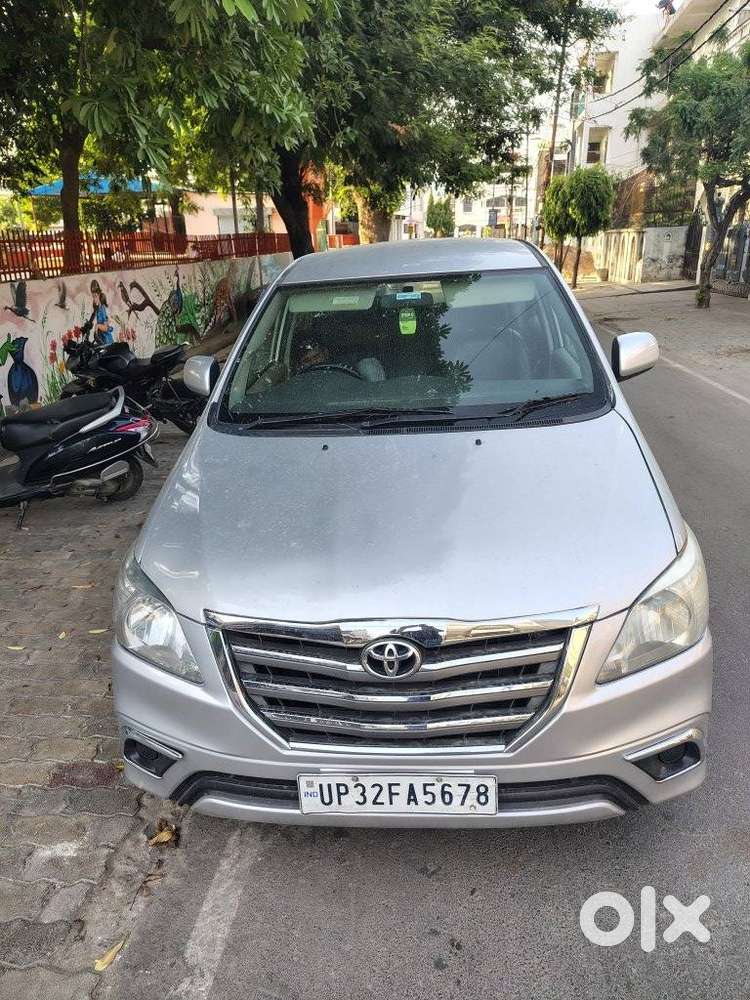 Toyota Innova 2.5 G (diesel) 8 Seater, 2014, Diesel