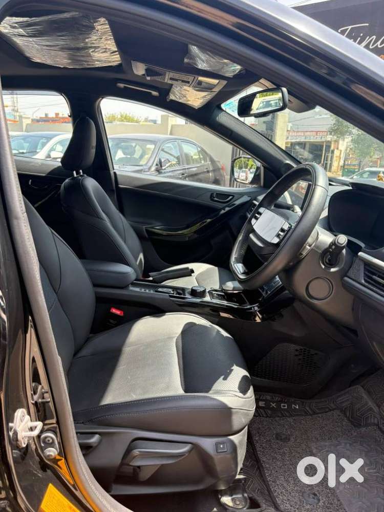 Tata Nexon Fearless 1.2 Revotron Petrol 7dca  Dt, 2024, Petrol