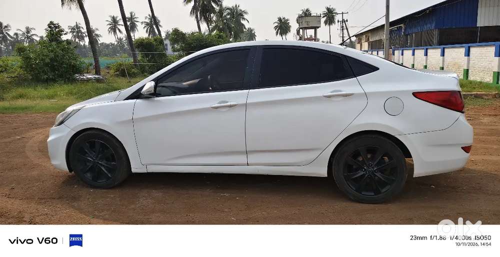 Rc Expired Hyundai Verna Fluidic 2011 Model Meku Instrest Text Me..