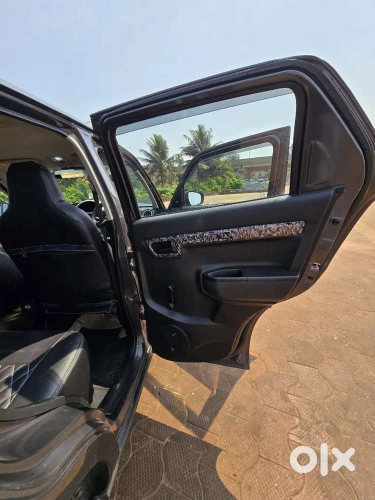 Maruti Suzuki S-presso Vxi +