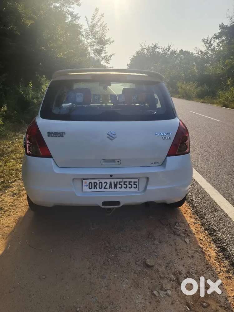 Maruti Suzuki Swift 2010 Diesel 100000 Km Driven