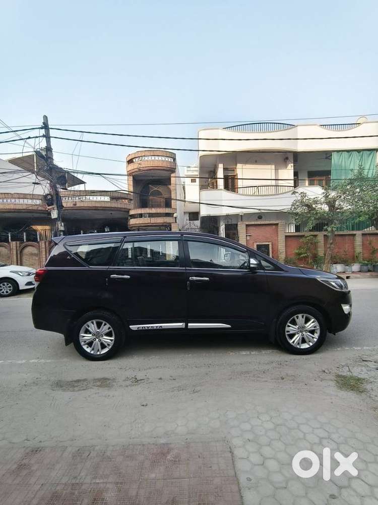 Toyota Innova Crysta Zx 2.4 Diesel 7 Seater, 2016, Diesel