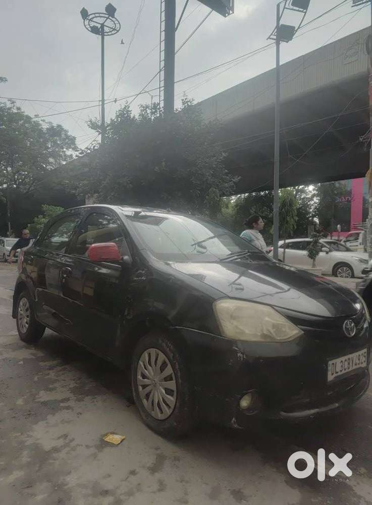 Toyota Etios Liva 2011-2012 G, 2011, Petrol