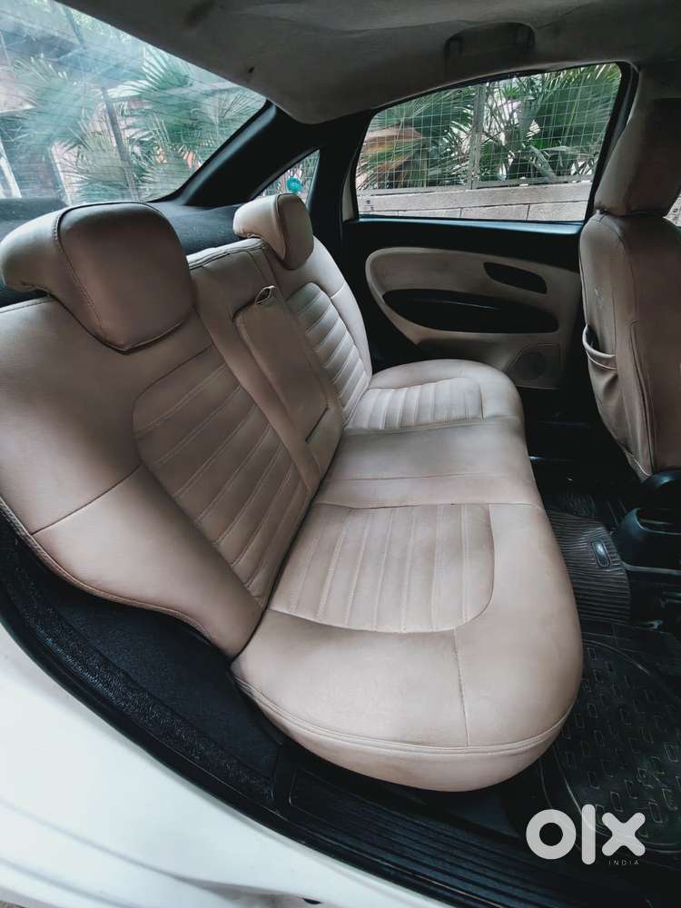 Fiat Linea 1.4 Active Fire, 2015, Petrol