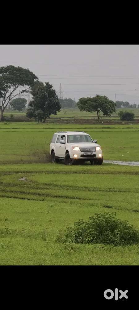 Ford Endeavour 2011
