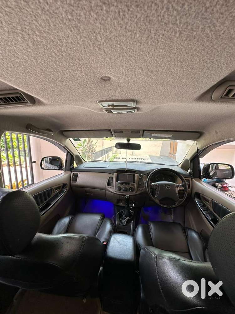 Toyota Innova 2015 Diesel Well Maintained