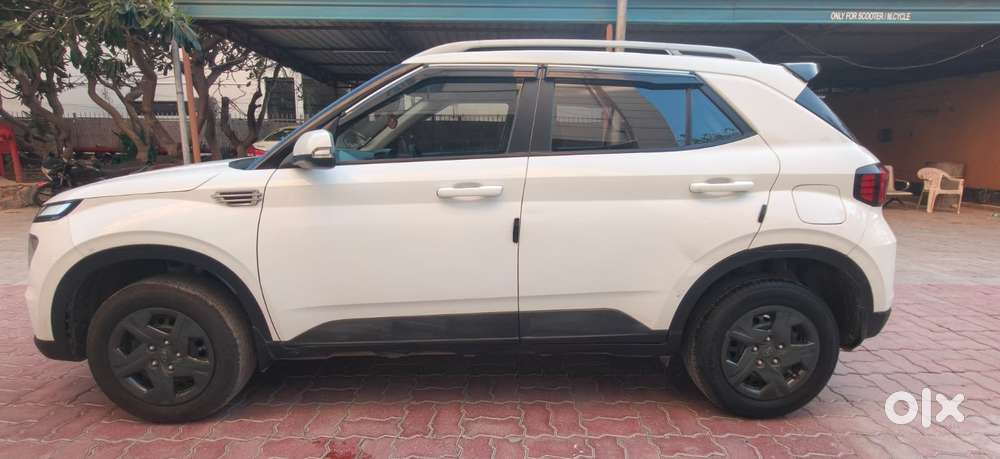 Hyundai Venue S Mt 1.2 Kappa, 2024, Petrol