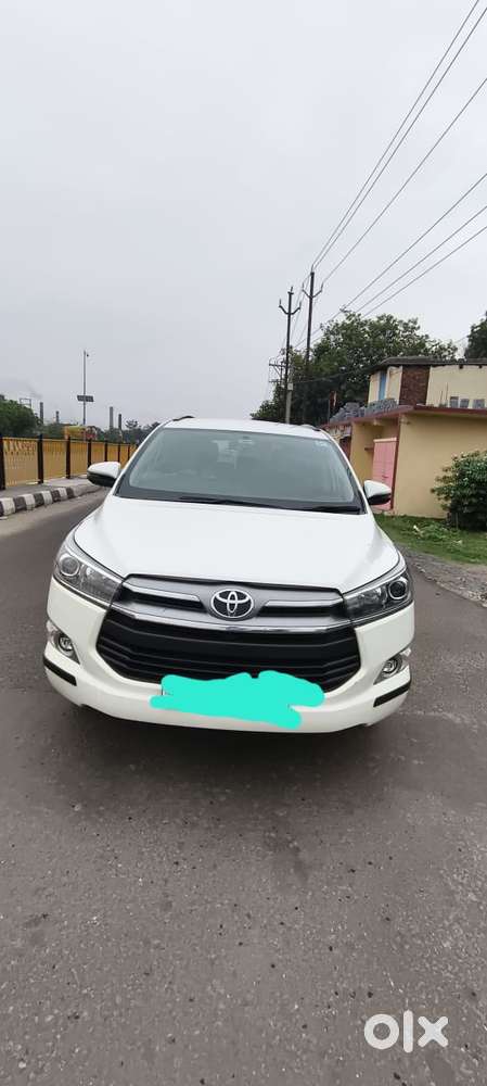 Toyota Innova Crysta 2.4 V, 2020