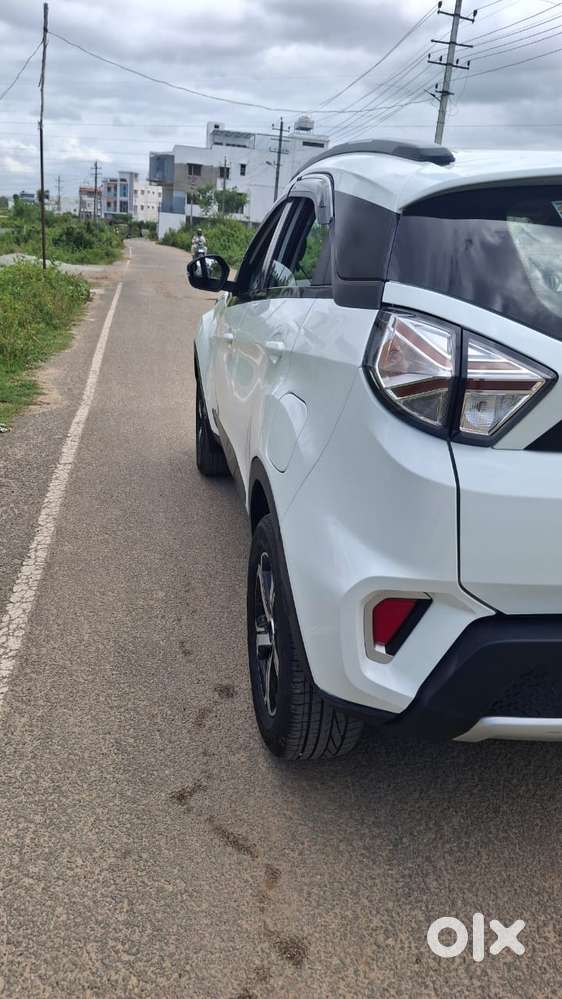 Tata Nexon 1.2 Revotron Xz Plus (s), 2023, Petrol