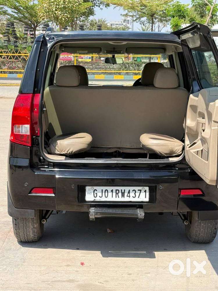 Mahindra Tuv 300