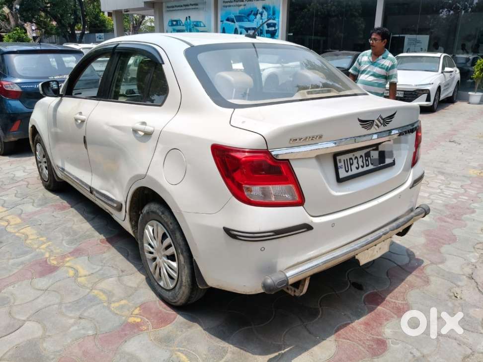 Maruti Suzuki Dzire 1.2 Vxi, 2022, Petrol