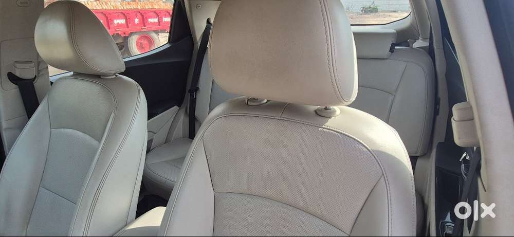 Mahindra Xuv300 2019 Diesel Well Maintained By Defence Officer