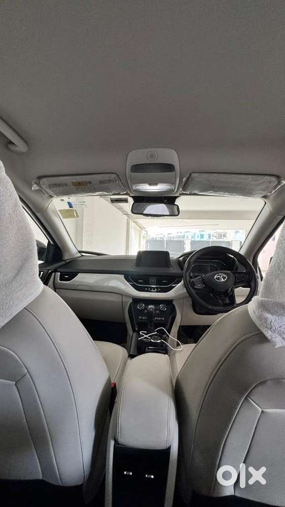 Tata Nexon 2023 Petrol With Ventilated Seats Good Condition
