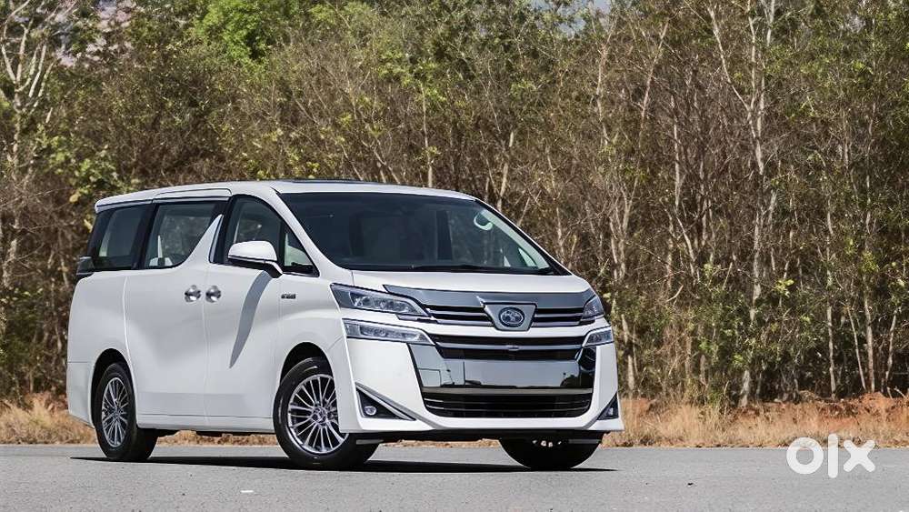 Toyota Vellfire Vip – Executive Lounge, 2023, Cng & Hybrids